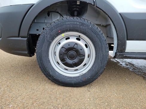 New 2026 Ford Transit 250 148 Medium Roof image 17