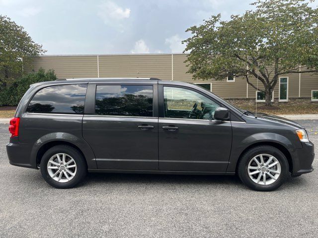 Used 2018 Dodge Grand Caravan SXT FWD image 2