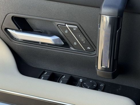 New 2026 GMC Hummer EV 4x4 Crew Cab image 17