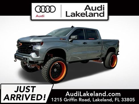 Used 2025 Chevrolet Silverado 1500 LT Trail Boss AWD/4WD image 1