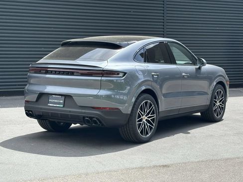 New 2026 Porsche Cayenne Coupe AWD/4WD image 5