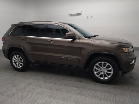Used 2021 Jeep Grand Cherokee Laredo RWD image 11