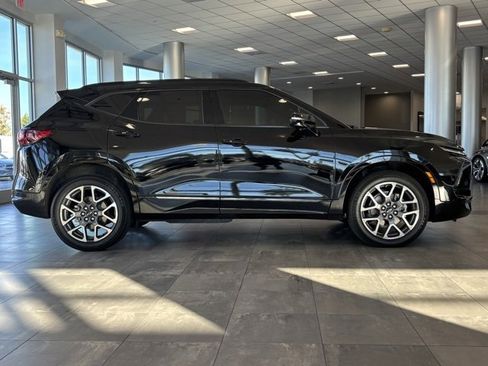 Used 2023 Chevrolet Blazer RS w/ Enhanced Convenience Package image 3