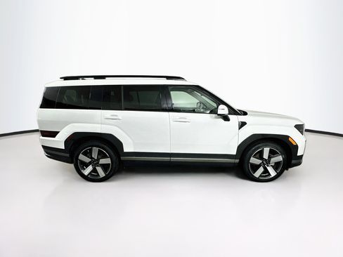 Used 2025 Hyundai Santa Fe Limited FWD image 10