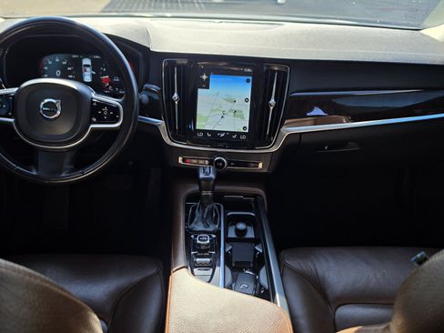 Used 2018 Volvo S90 T5 Momentum FWD image 35