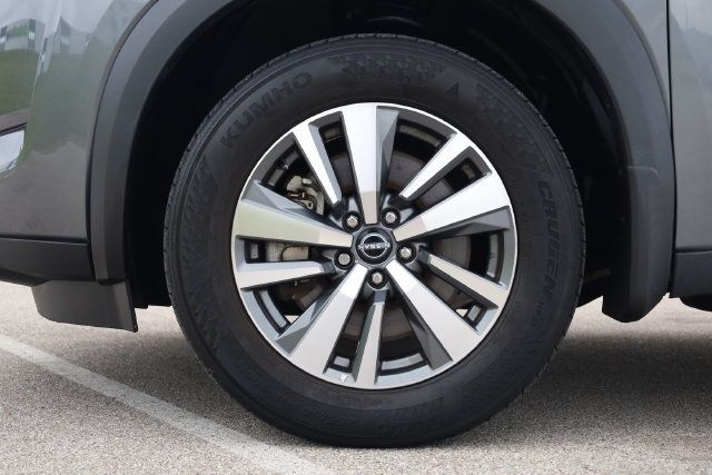 Used 2024 Nissan Pathfinder SL AWD/4WD image 8