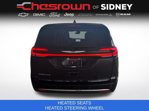 Used 2025 Chrysler Pacifica Select FWD image 6