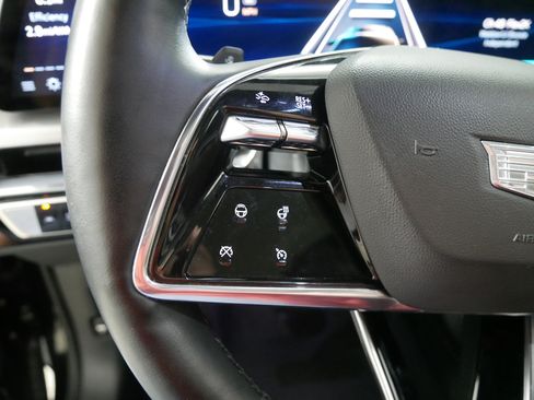 Used 2024 Cadillac Lyriq Luxury w/ LPO, Floor Liner Package AWD/4WD image 27