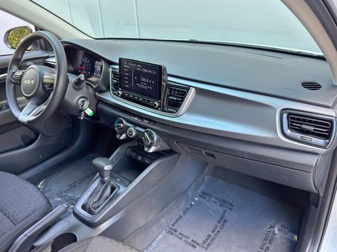 Used 2022 Kia Rio LX FWD image 13