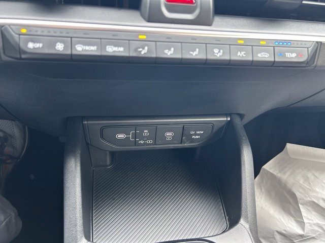 Used 2025 Kia K4 FWD image 15