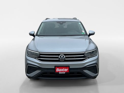 Certified 2022 Volkswagen Tiguan SE AWD/4WD image 17