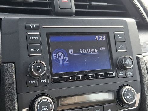 Used 2018 Honda Civic LX image 3