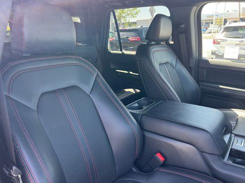 Used 2024 Ford Expedition Max Limited AWD/4WD image 18