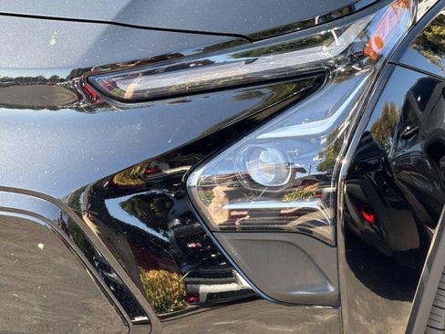 Used 2023 Chevrolet Bolt LT FWD image 49