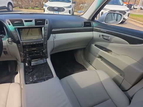 Used 2009 Lexus LS 460 460 image 27