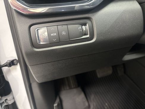 New 2026 GMC Acadia Denali w/ Super Cruise Package FWD image 18