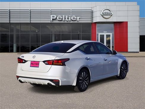 Certified 2024 Nissan Altima 2.5 SV w/ SV Premium Package image 6