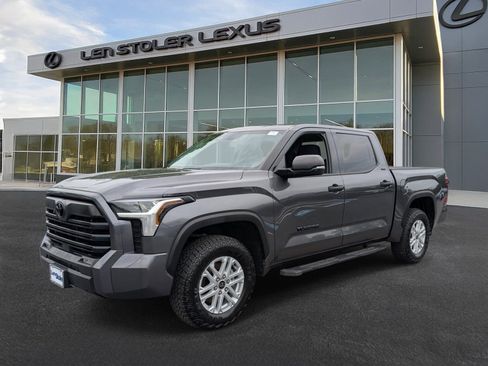 Used 2023 Toyota Tundra SR5 w/ SR5 Convenience Package AWD/4WD image 7