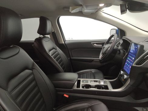 Used 2023 Ford Edge SEL image 21
