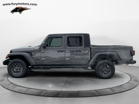 New 2026 Jeep Gladiator Sport image 6