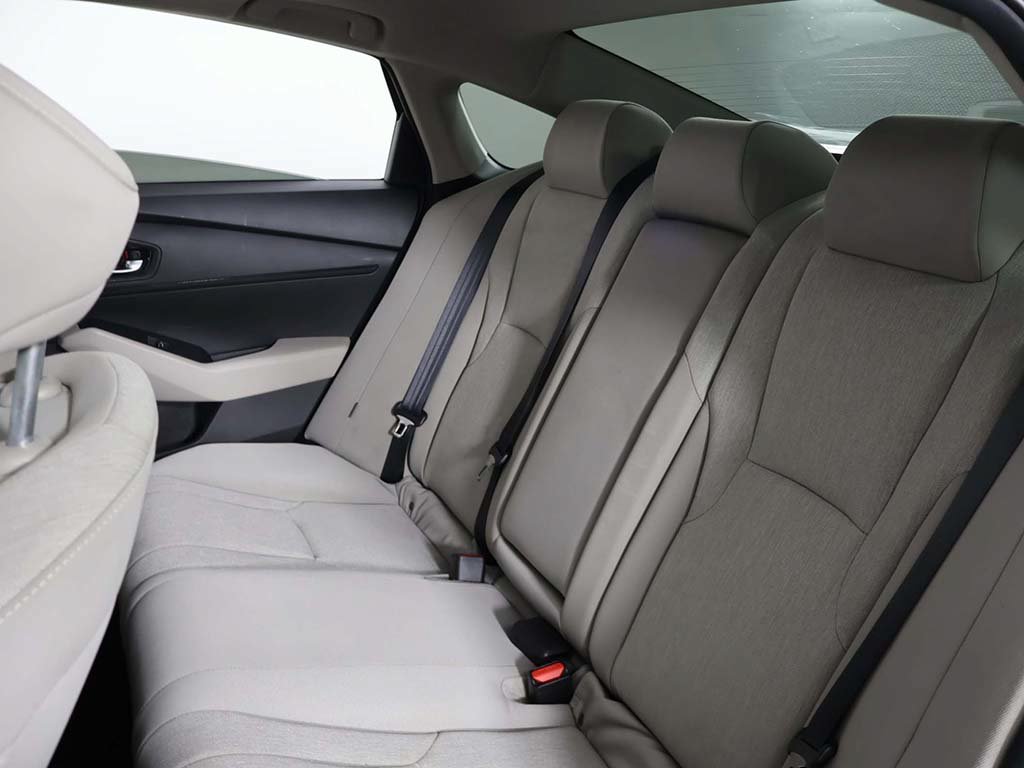 Used 2023 Honda Accord EX image 31