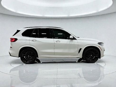Used 2021 BMW X5 M50i w/ Executive Package image 4
