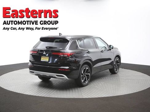 Used 2024 Mitsubishi Outlander SE AWD/4WD image 40