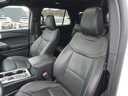 Used 2022 Ford Explorer ST w/ Equipment Group 401A image 21