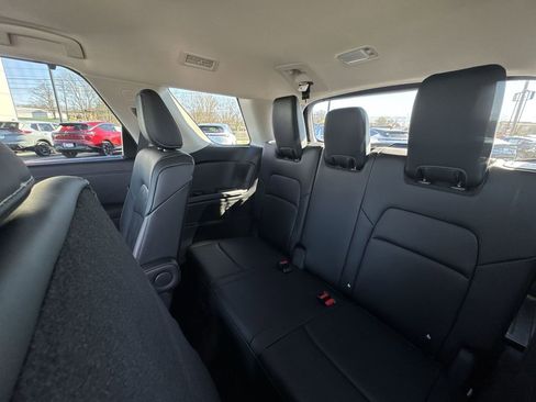 New 2026 Nissan Pathfinder Platinum image 24