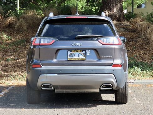 Used 2021 Jeep Cherokee Limited w/ Elite Package FWD image 5