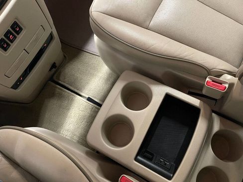 Used 2012 Nissan Quest SL image 19