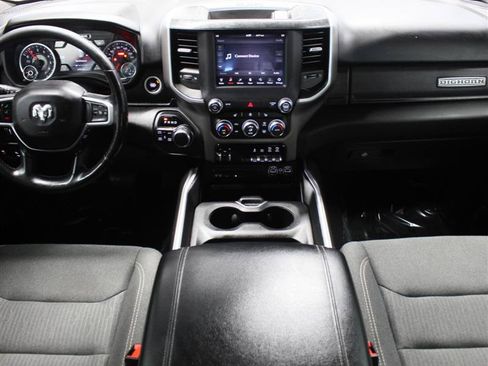 Used 2019 RAM 1500 Big Horn AWD/4WD image 9