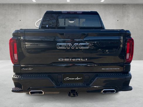 Used 2025 GMC Sierra 1500 Denali Ultimate image 17