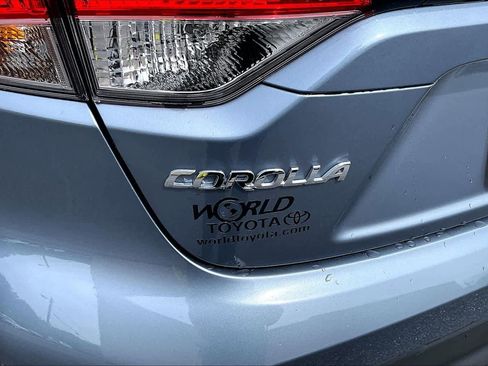 Certified 2025 Toyota Corolla LE FWD image 30