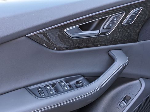 Certified 2025 Audi Q8 Premium Plus w/ Premium Plus Package image 13