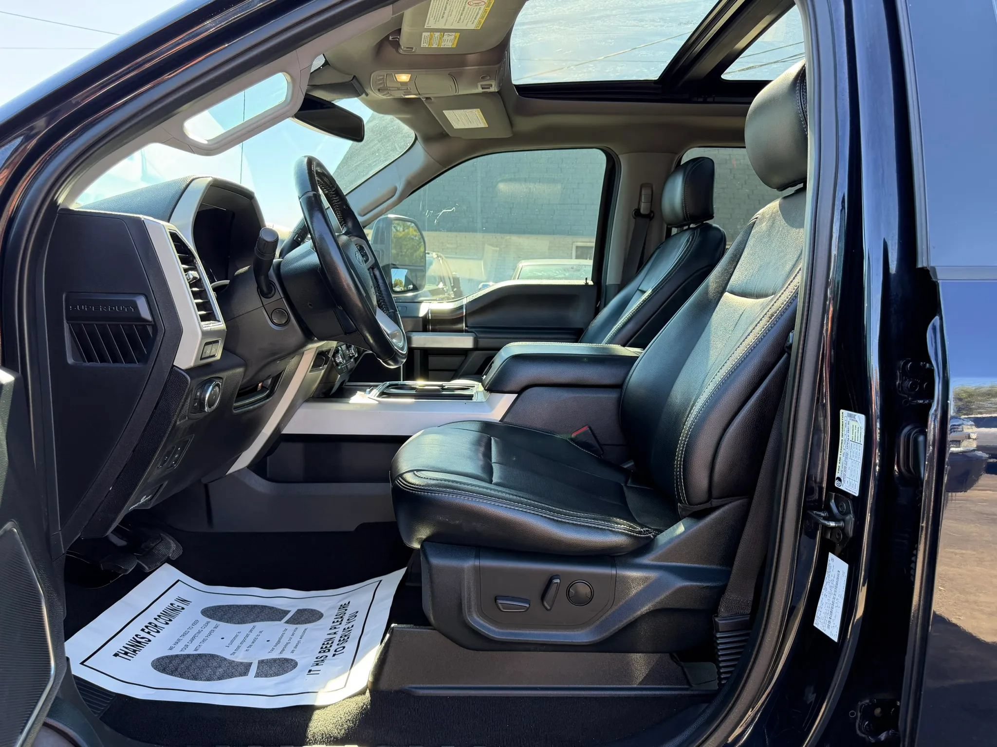 Used 2021 Ford F250 Lariat w/ Tremor Off-Road Package AWD/4WD image 16