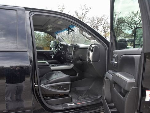 Used 2019 Chevrolet Silverado 2500 LTZ w/ Duramax Plus Package image 30