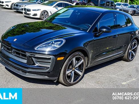 Used 2024 Porsche Macan w/ Premium Plus Package AWD/4WD image 15