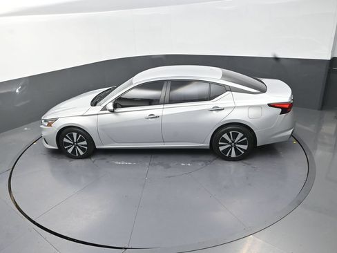Used 2022 Nissan Altima 2.5 SV AWD/4WD image 18