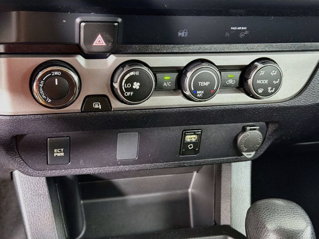 Used 2019 Toyota Tacoma SR AWD/4WD image 19