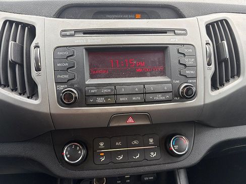 Used 2016 Kia Sportage LX AWD/4WD image 10