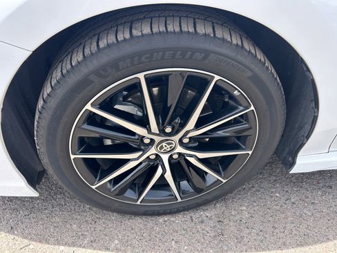 Used 2021 Toyota Camry SE w/ Audio Upgrade Package FWD image 8