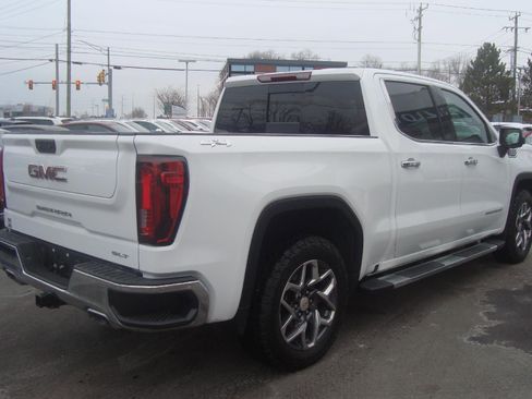 Used 2023 GMC Sierra 1500 SLT w/ SLT Convenience Package image 4