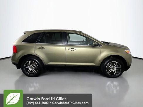 Used 2013 Ford Edge Limited AWD/4WD image 18