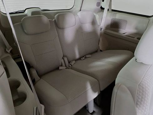 Used 2008 Chrysler Town & Country LX image 24