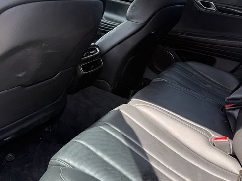 Used 2022 Genesis G80 2.5T RWD image 23