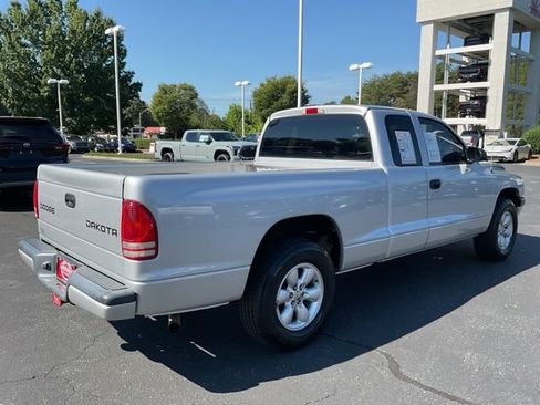 Used 2004 Dodge Dakota Sport w/ Deluxe Convenience Group RWD image 8