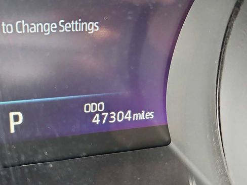 Used 2024 Toyota Camry XSE FWD image 12
