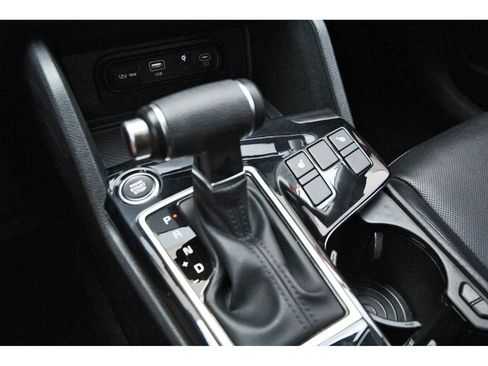 Used 2025 Kia Sportage EX FWD image 24