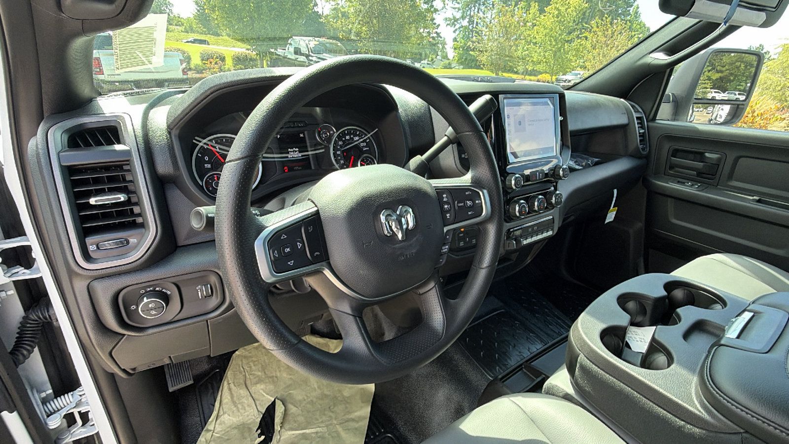 New 2026 RAM 3500 Tradesman w/ Chrome Appearance Group A AWD/4WD image 17